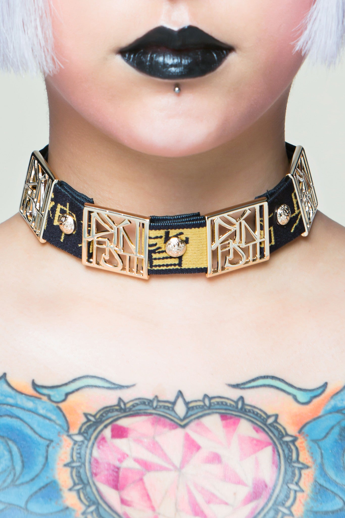Kuji Kiri Golden Bricks Choker