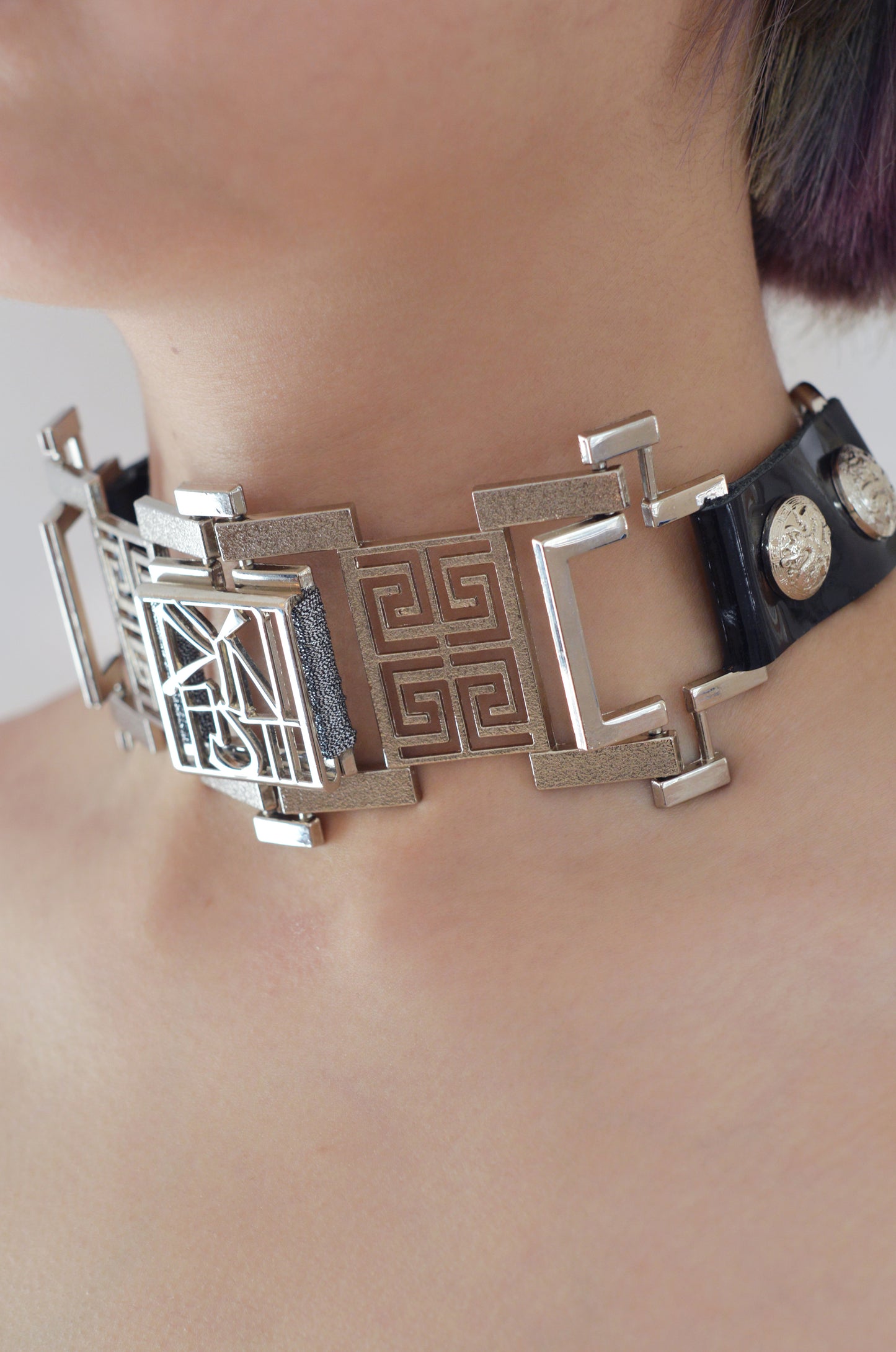 The Gladiator's Silver Chain Leather Choker